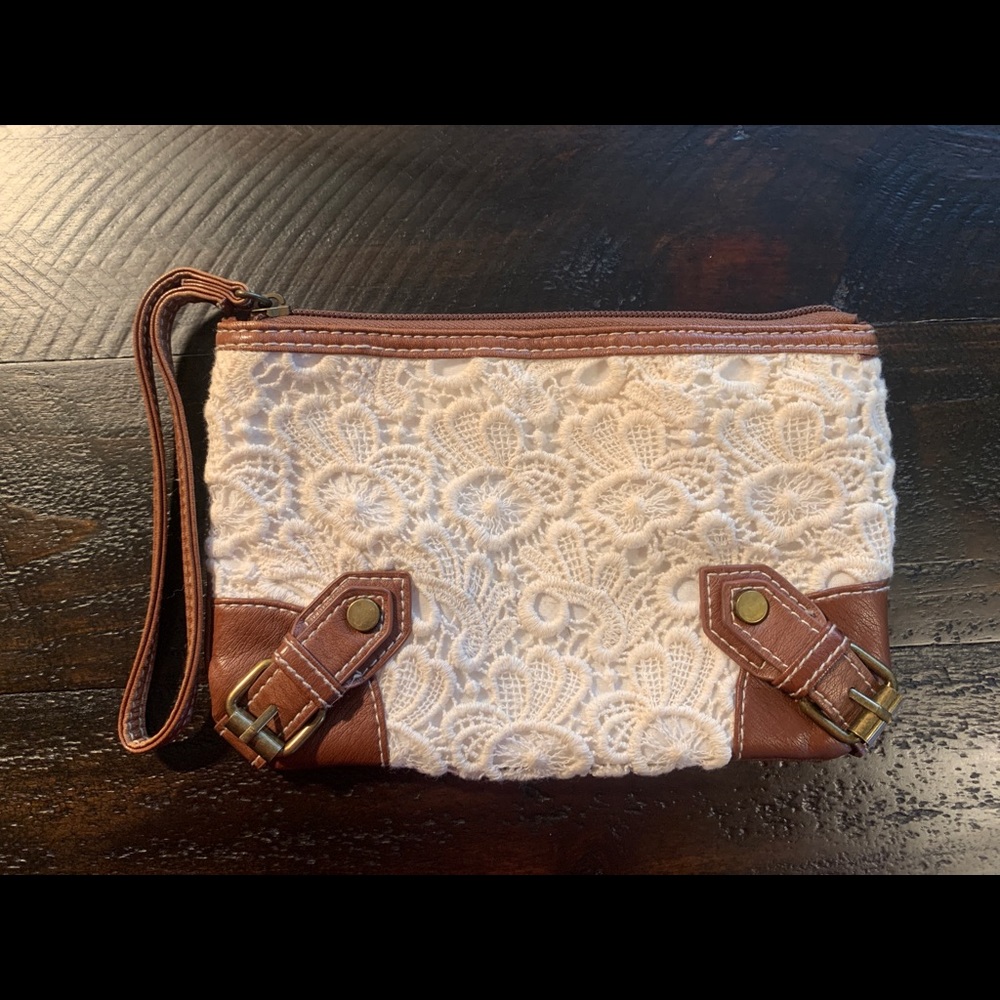 Wristlet
